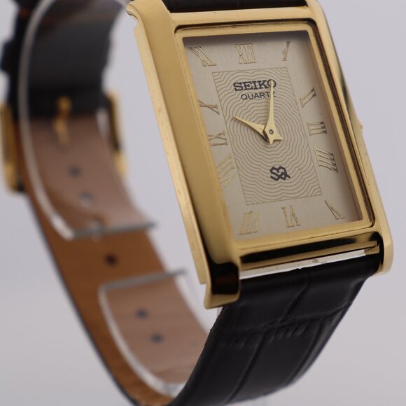 Seiko Slim Vintage Quartz Men's  Wrist Watch Gold Dial with new Dark Brown Strap - Picture 3 of 7